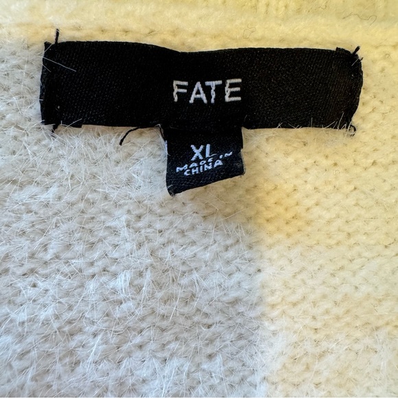 Fate Striped Colorblock Cozy Knit Sweater Cream Tan Navy XL - Picture 2 of 6